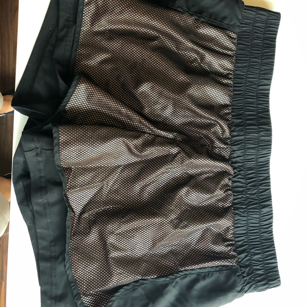 Demi Lovato Fabletics Runners Shorts!